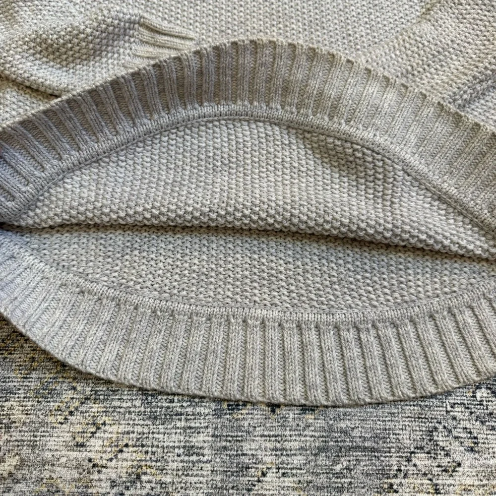 Lululemon Knit Gray Women's Sweater - Picture 3 of 7